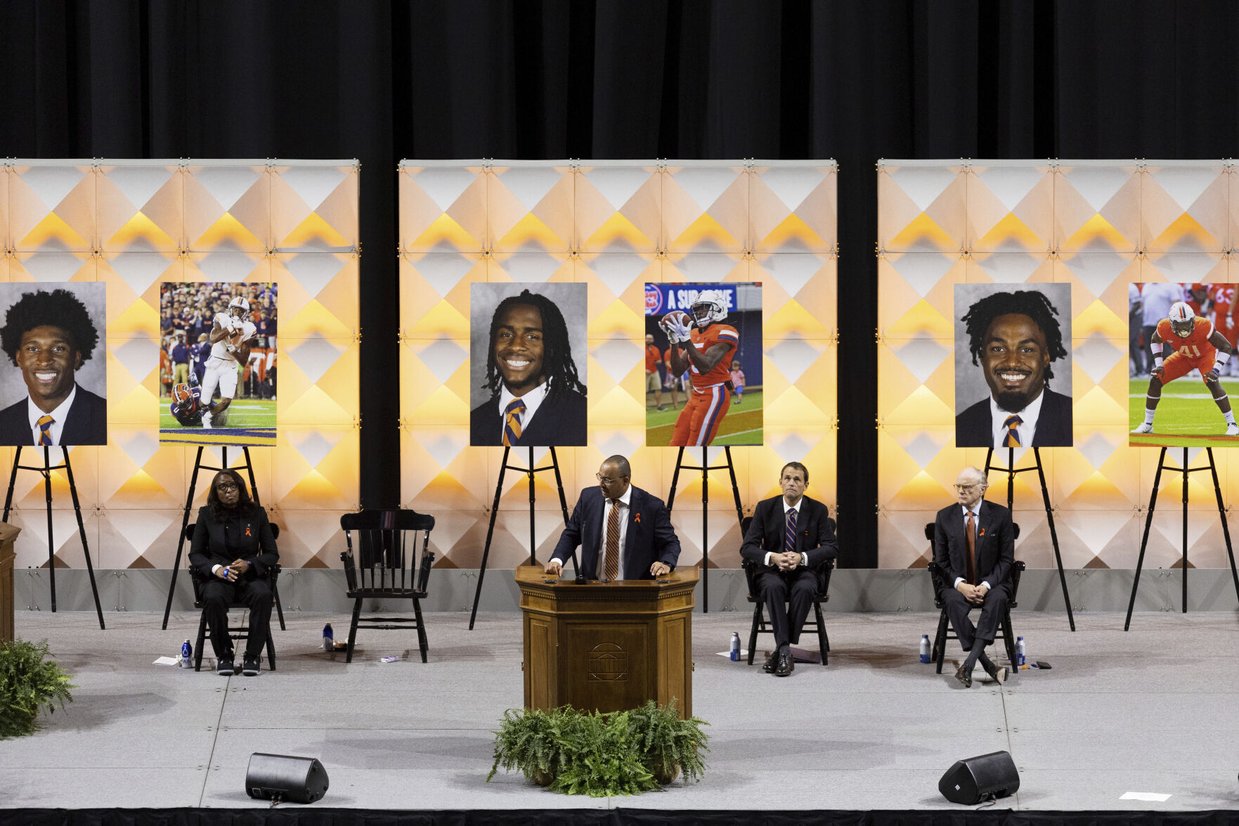 Virginia Returns Football